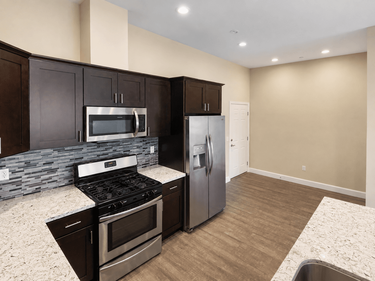 San Diego Apartment: 2266 West Dunlop Street