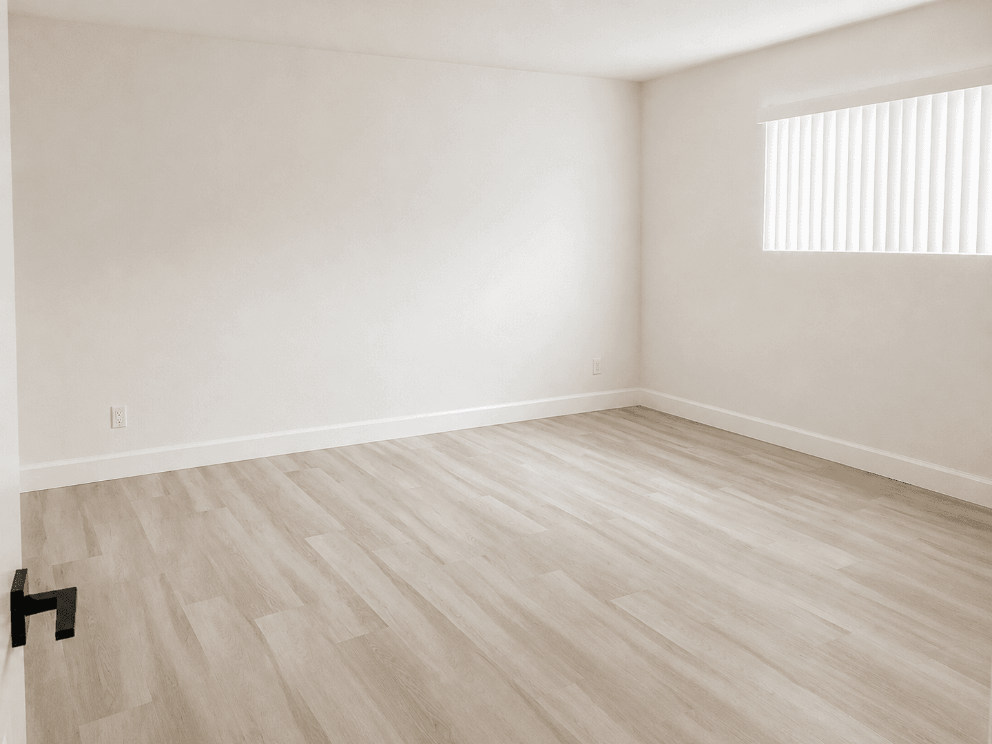 San Diego Apartment: 2330-2356 Grove Ave.