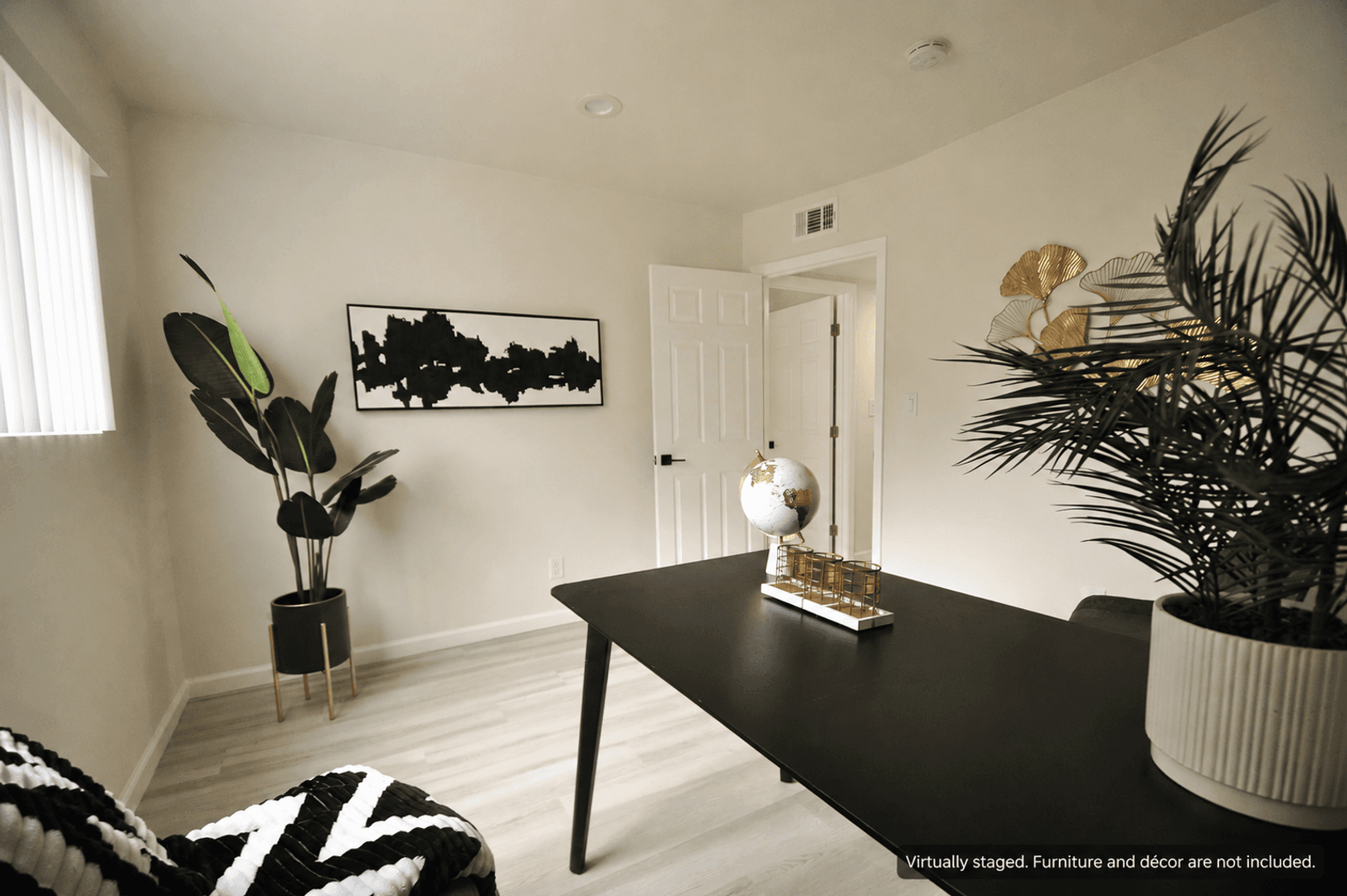 San Diego Apartment: 6650 Linda Vista Road