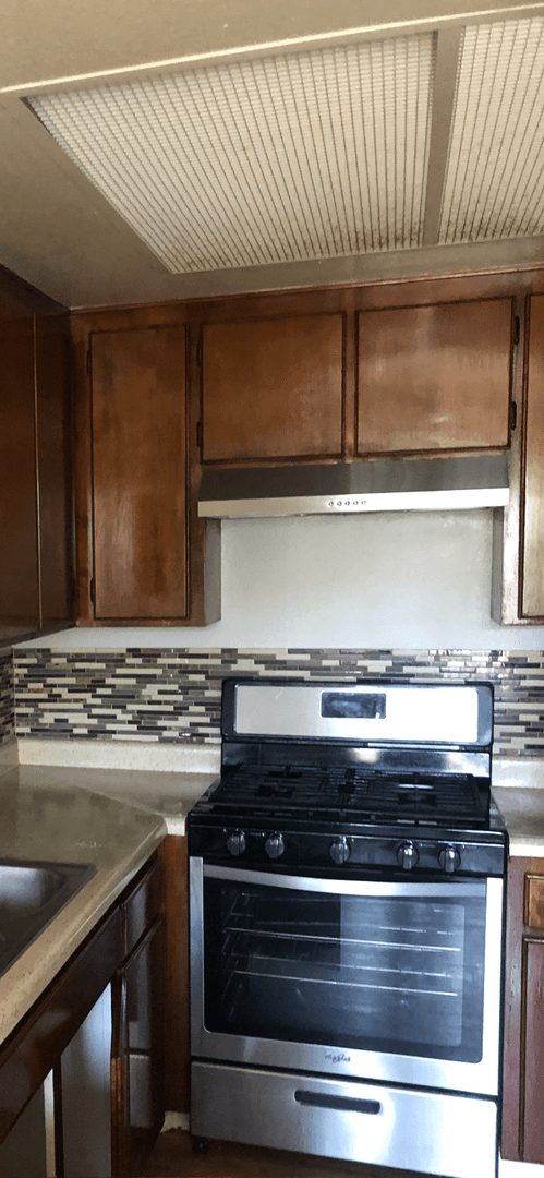 San Diego Apartment: 2200-2304 Morley St.