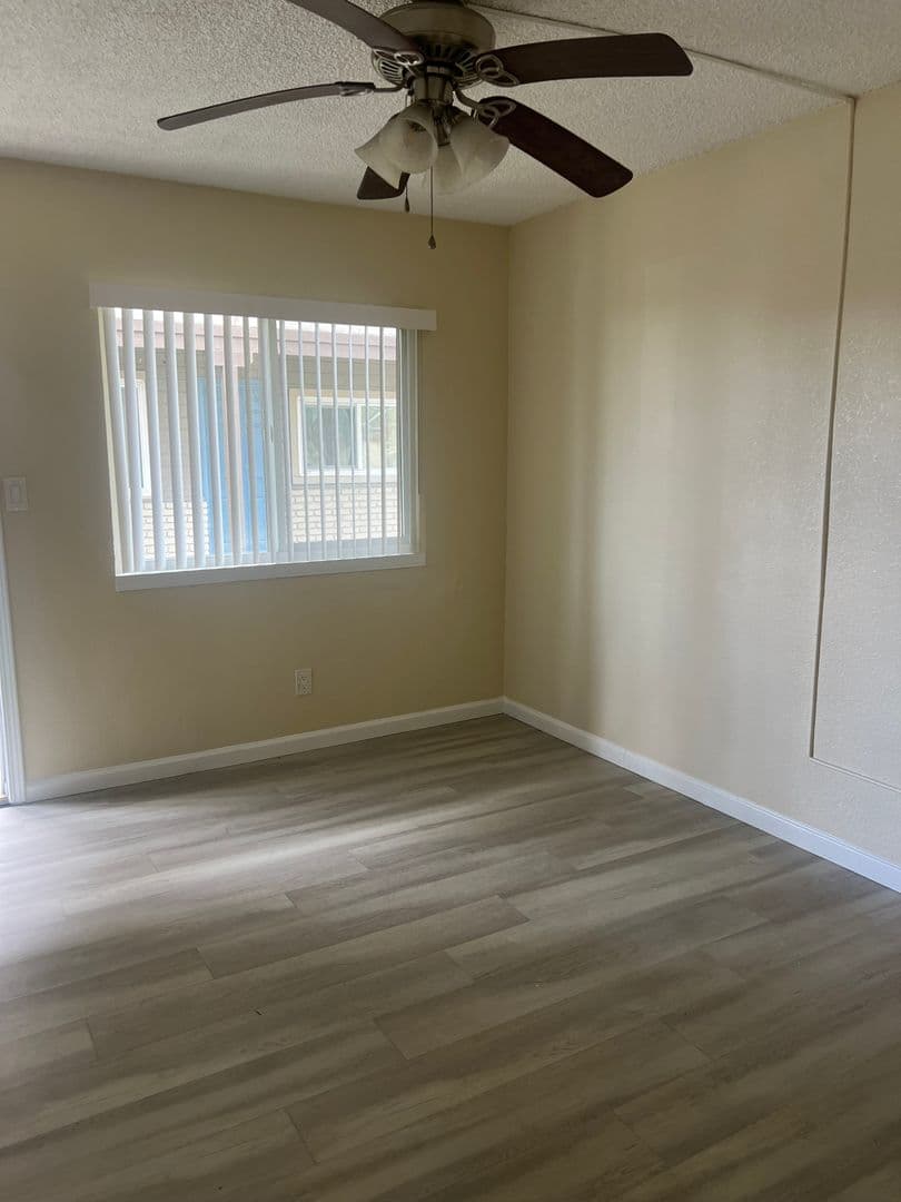 San Diego Apartment: 2200-2304 Morley St.