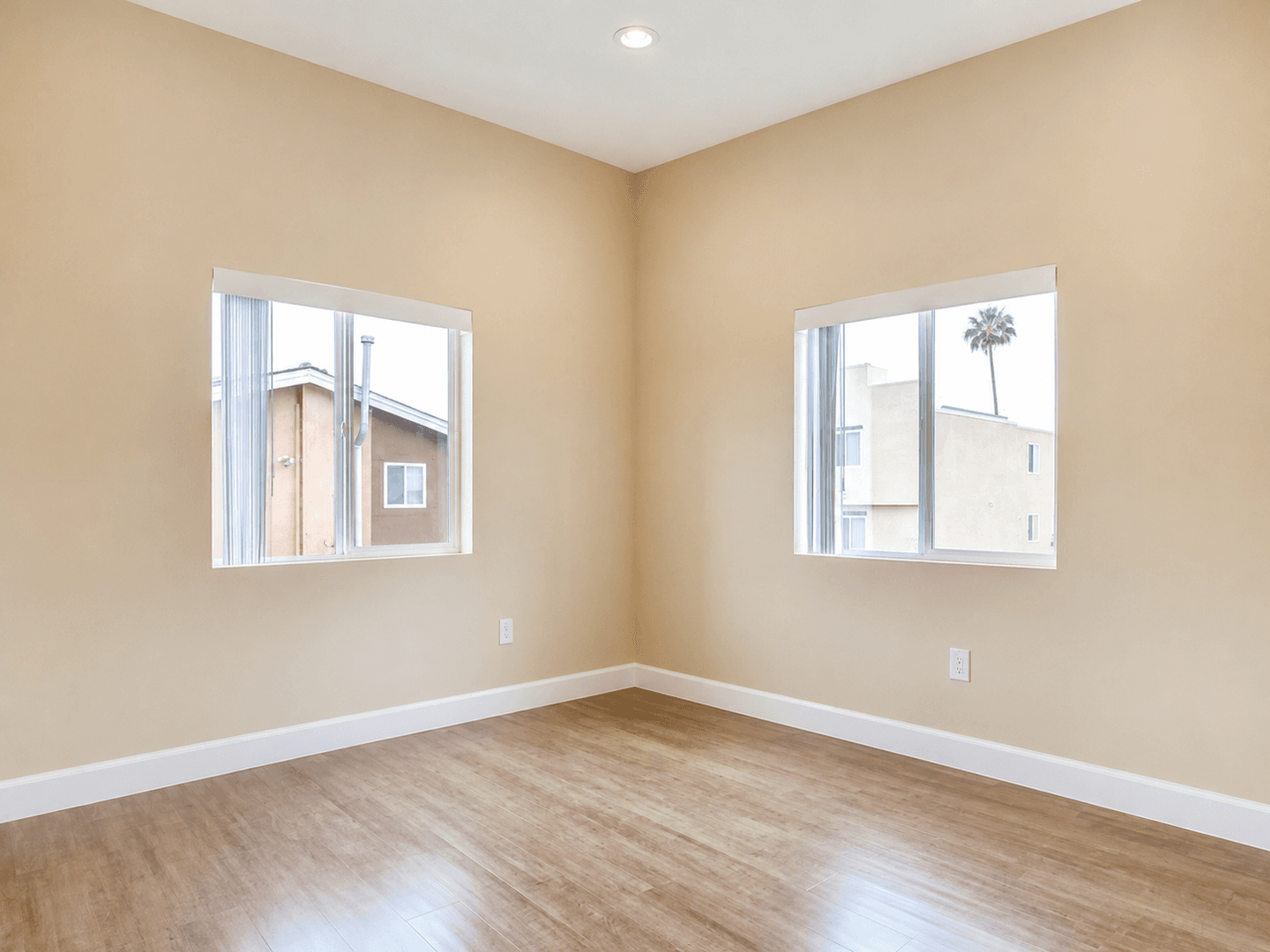 San Diego Apartment: 2266 West Dunlop Street