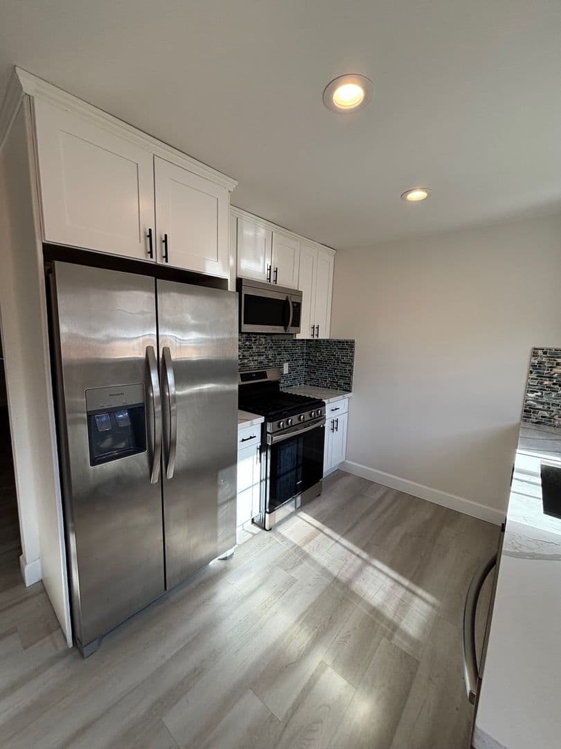 San Diego Apartment: 6962 Fulton Street