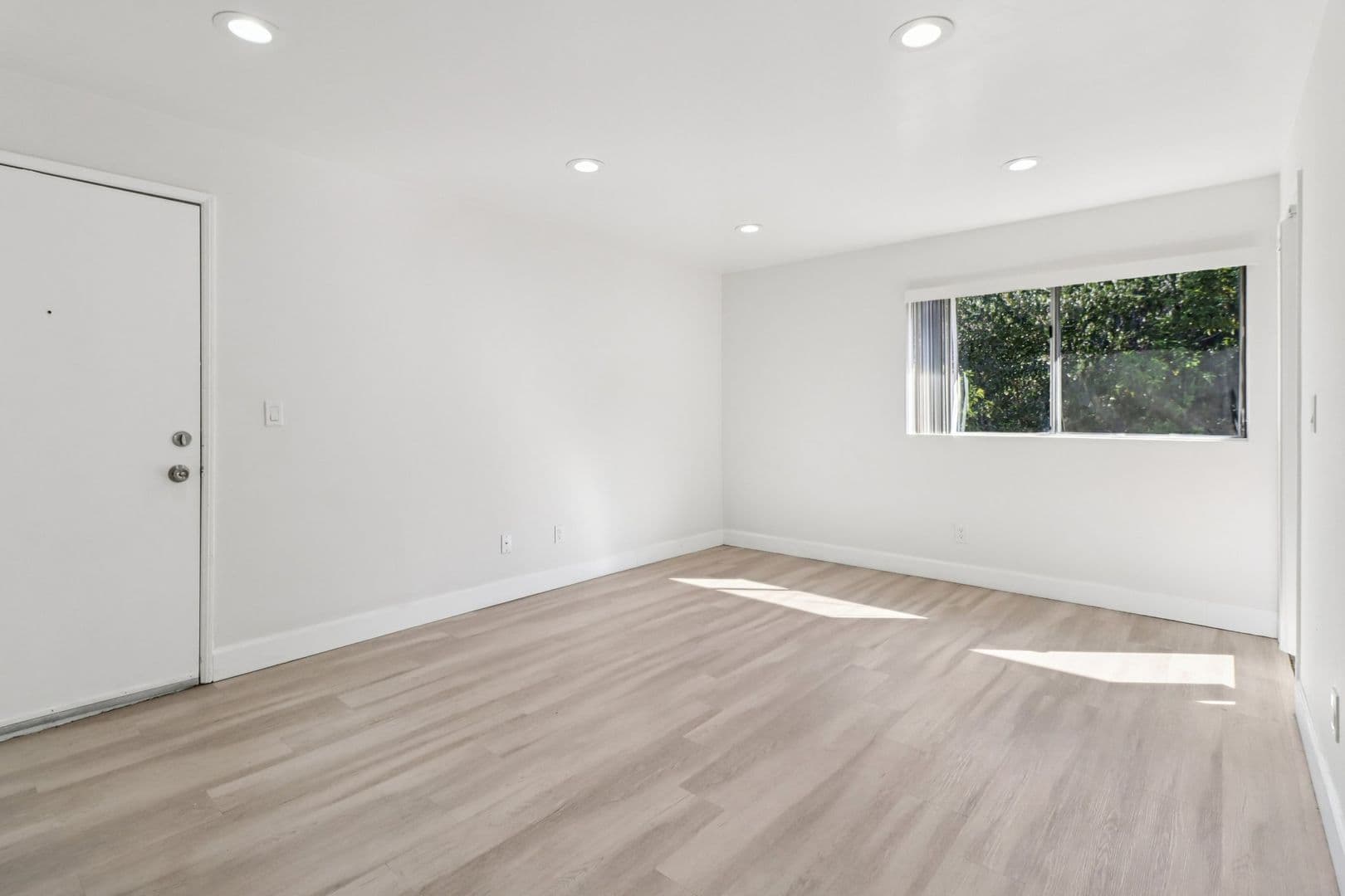 San Diego Apartment: 4665 Home Ave