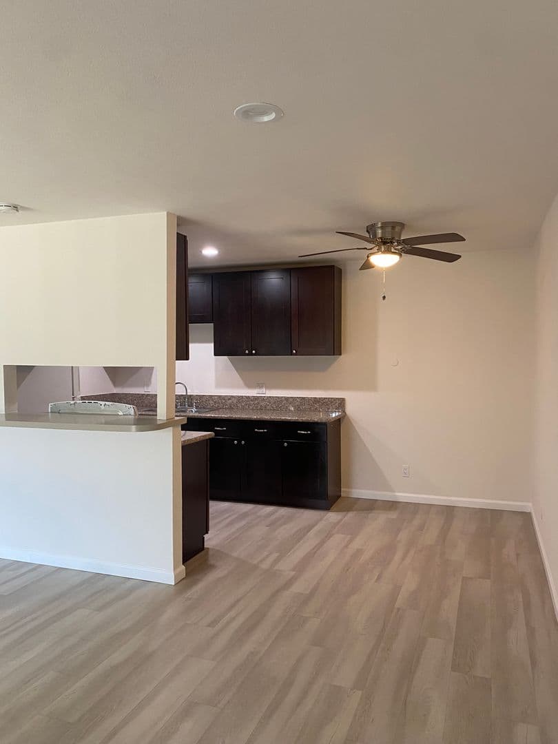 El Cajon Apartment: 945 Estes Street