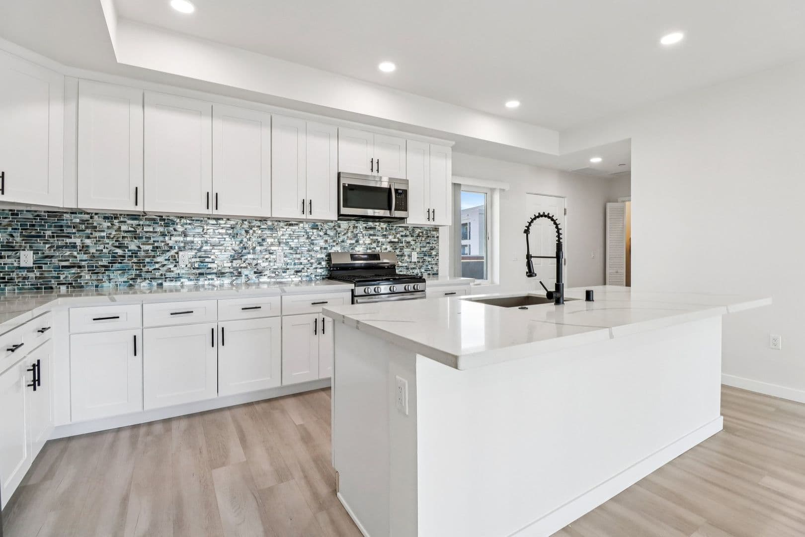 San Diego Apartment: 2341 Ulric Street