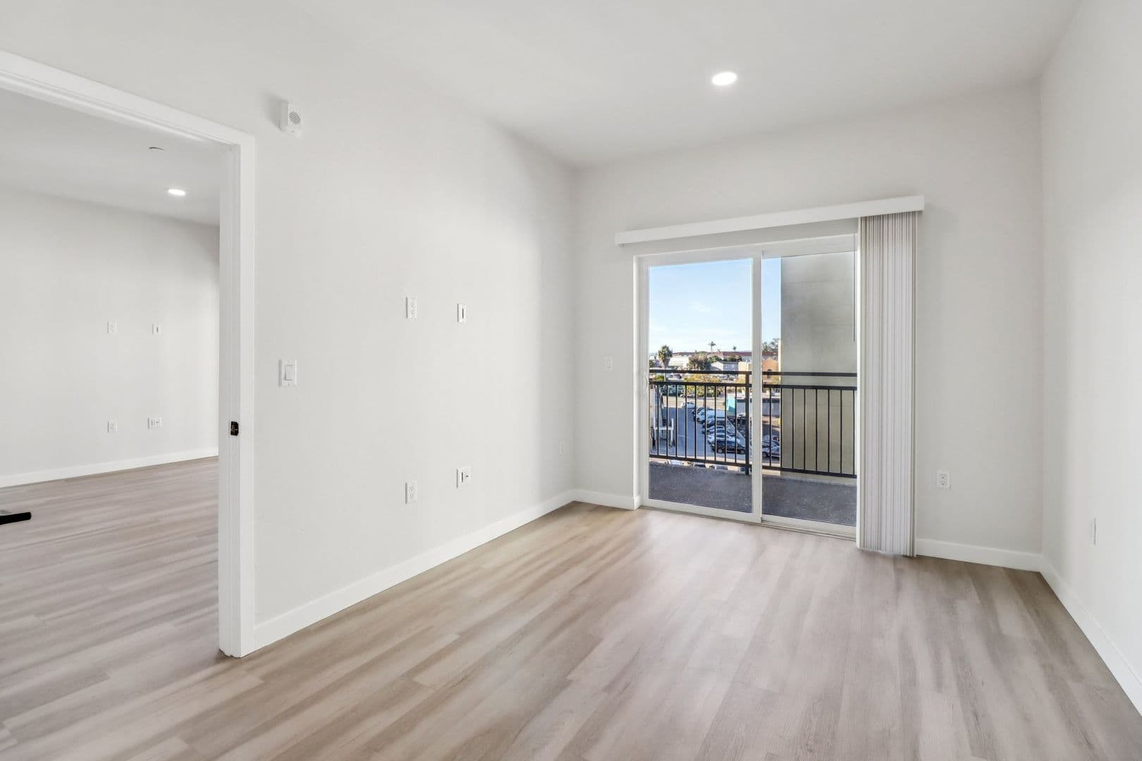 San Diego Apartment: 2341 Ulric Street