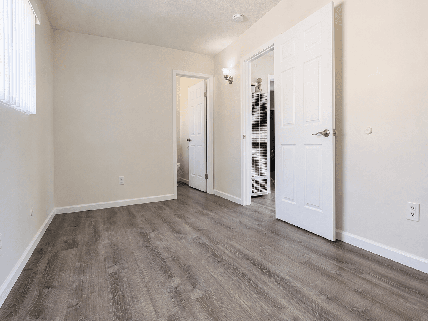 Chula Vista Apartment: 521 Park Way