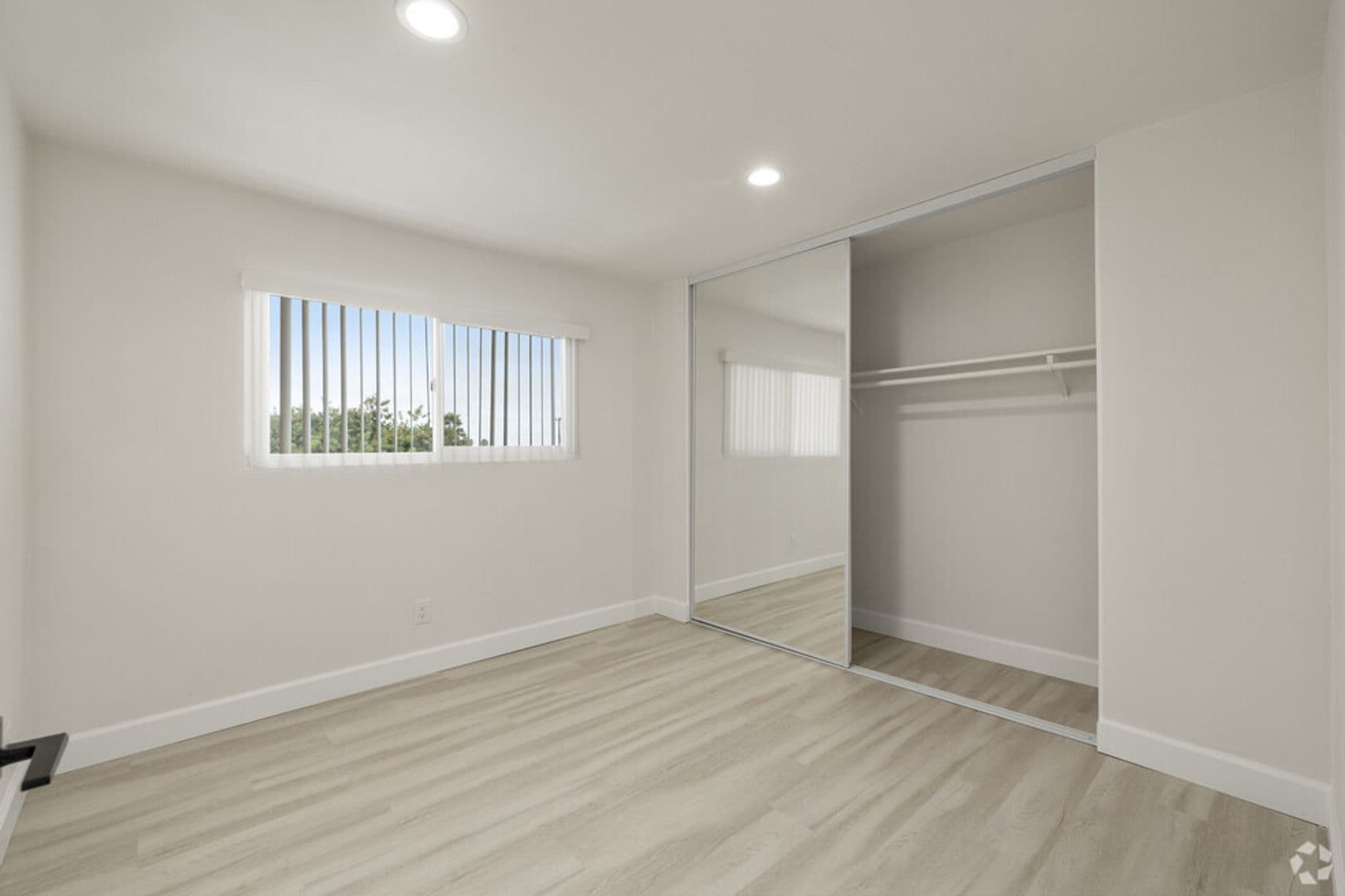 San Diego Apartment: 6650 Linda Vista Road