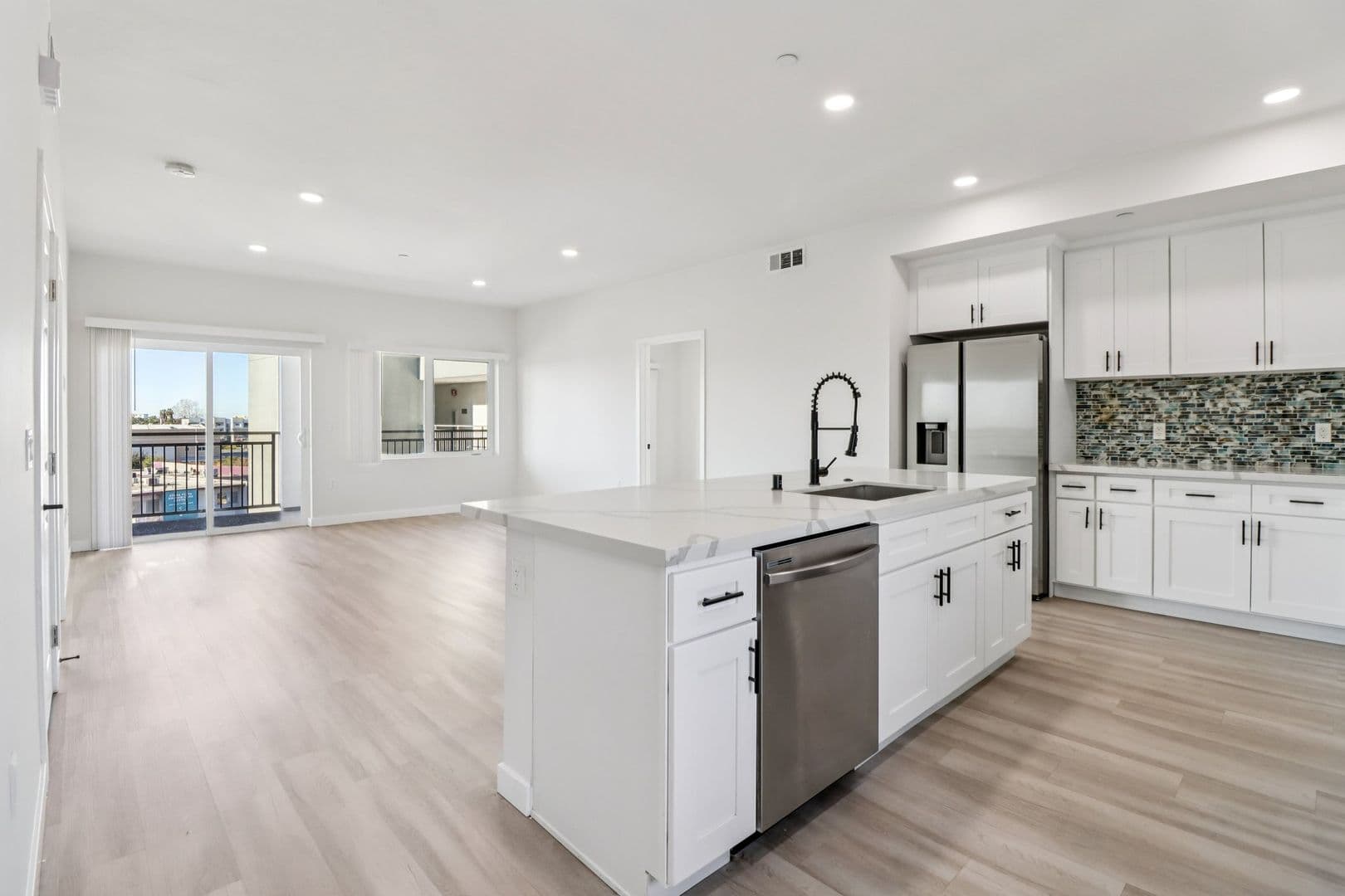 San Diego Apartment: 2341 Ulric Street