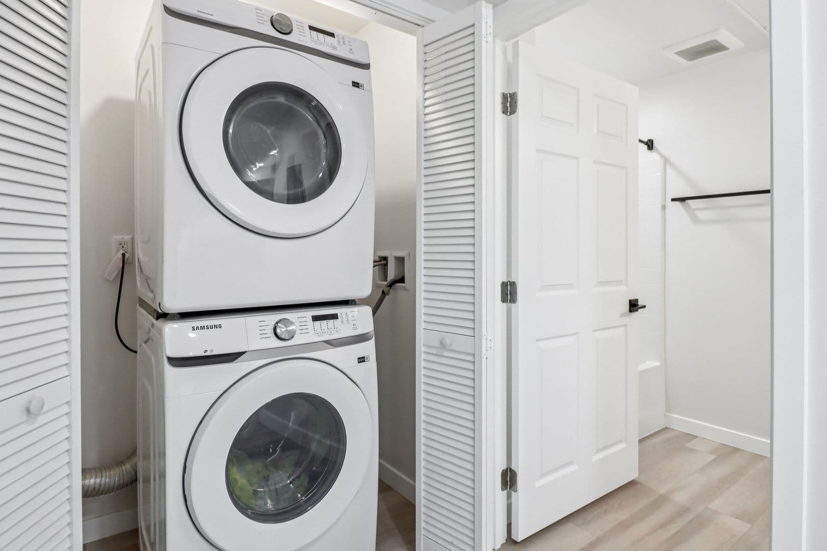 San Diego Apartment: 2341 Ulric Street