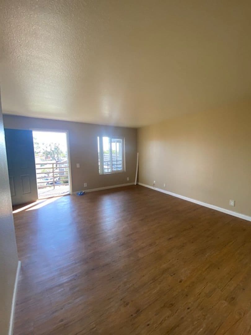 San Diego Apartment: 2200-2304 Morley St.