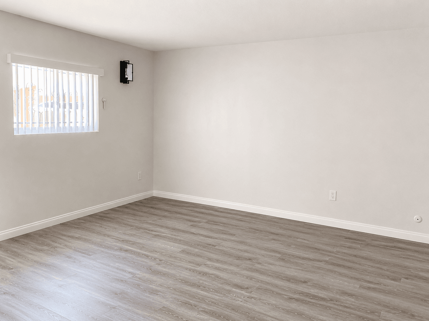 San Diego Apartment: 2330-2356 Grove Ave.