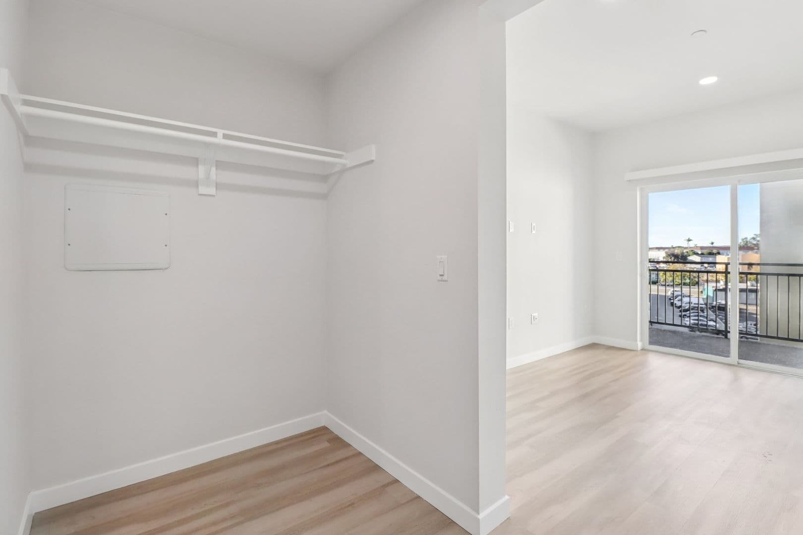 San Diego Apartment: 2341 Ulric Street