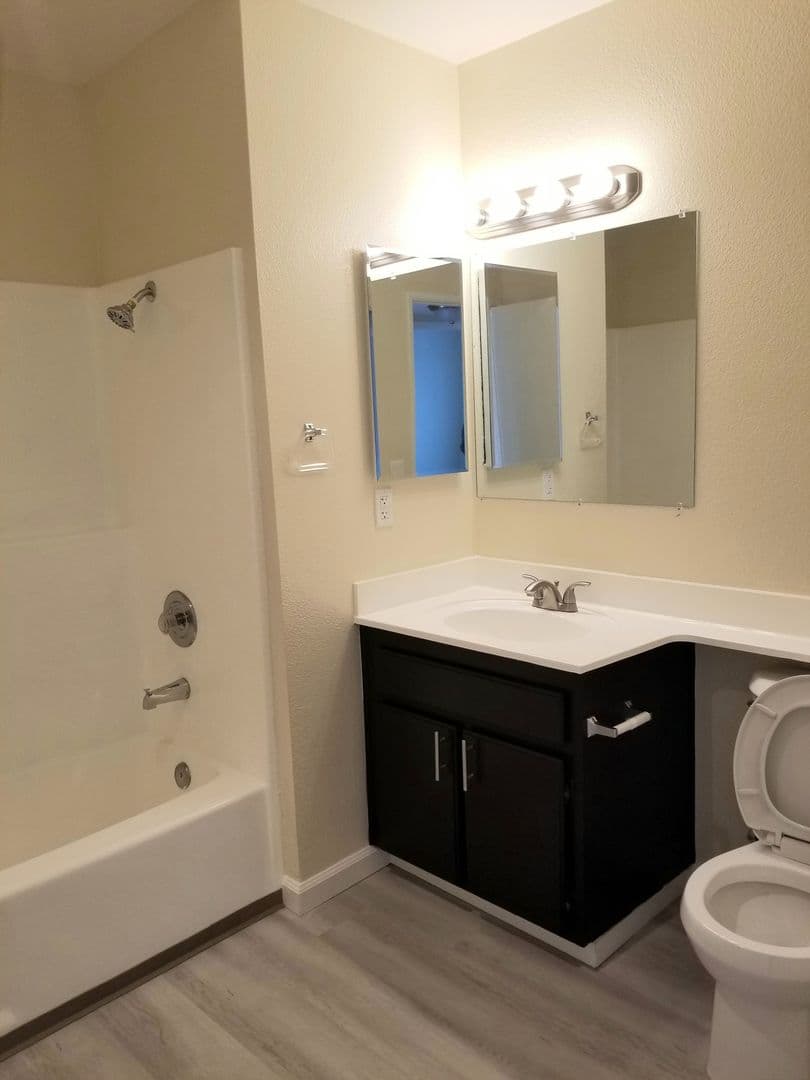San Diego Apartment: 2200-2304 Morley St.