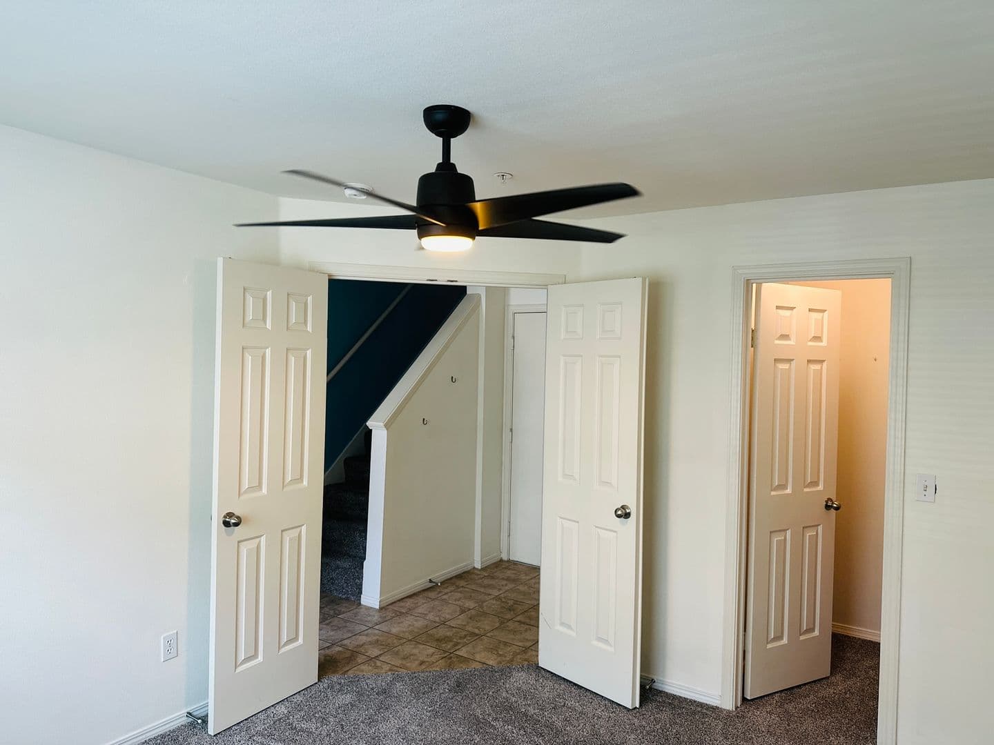 Vancouver House: 1712 SE Halyard Lane