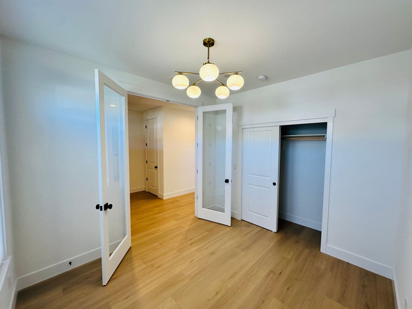 Camas House: 5194 N. 91st Avenue