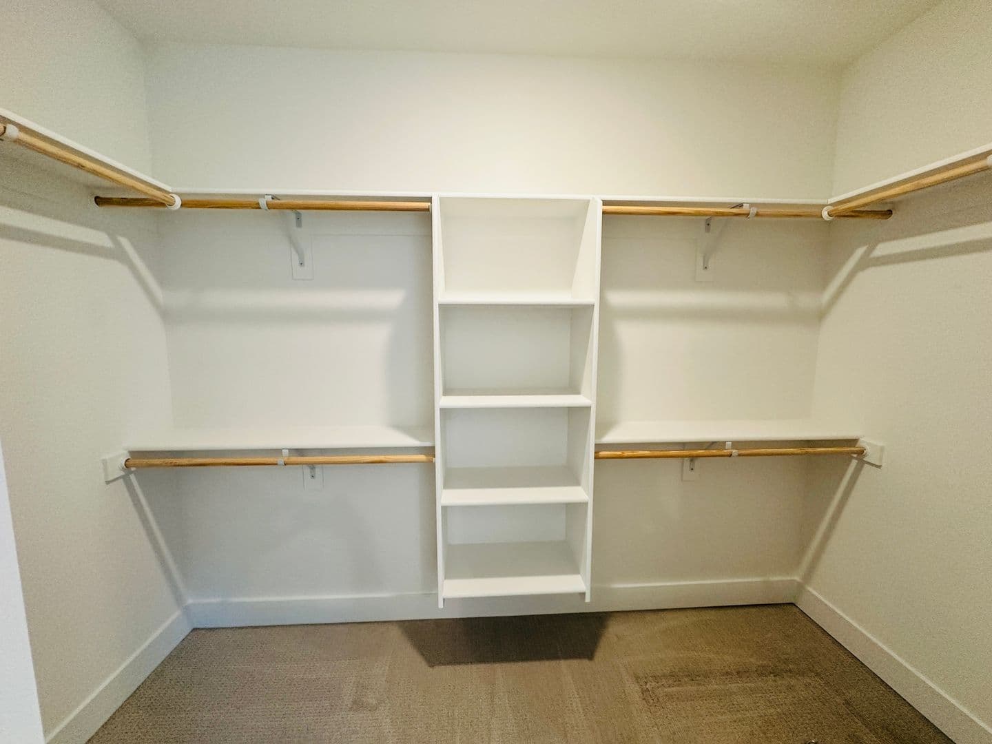 Camas House: 5194 N. 91st Avenue