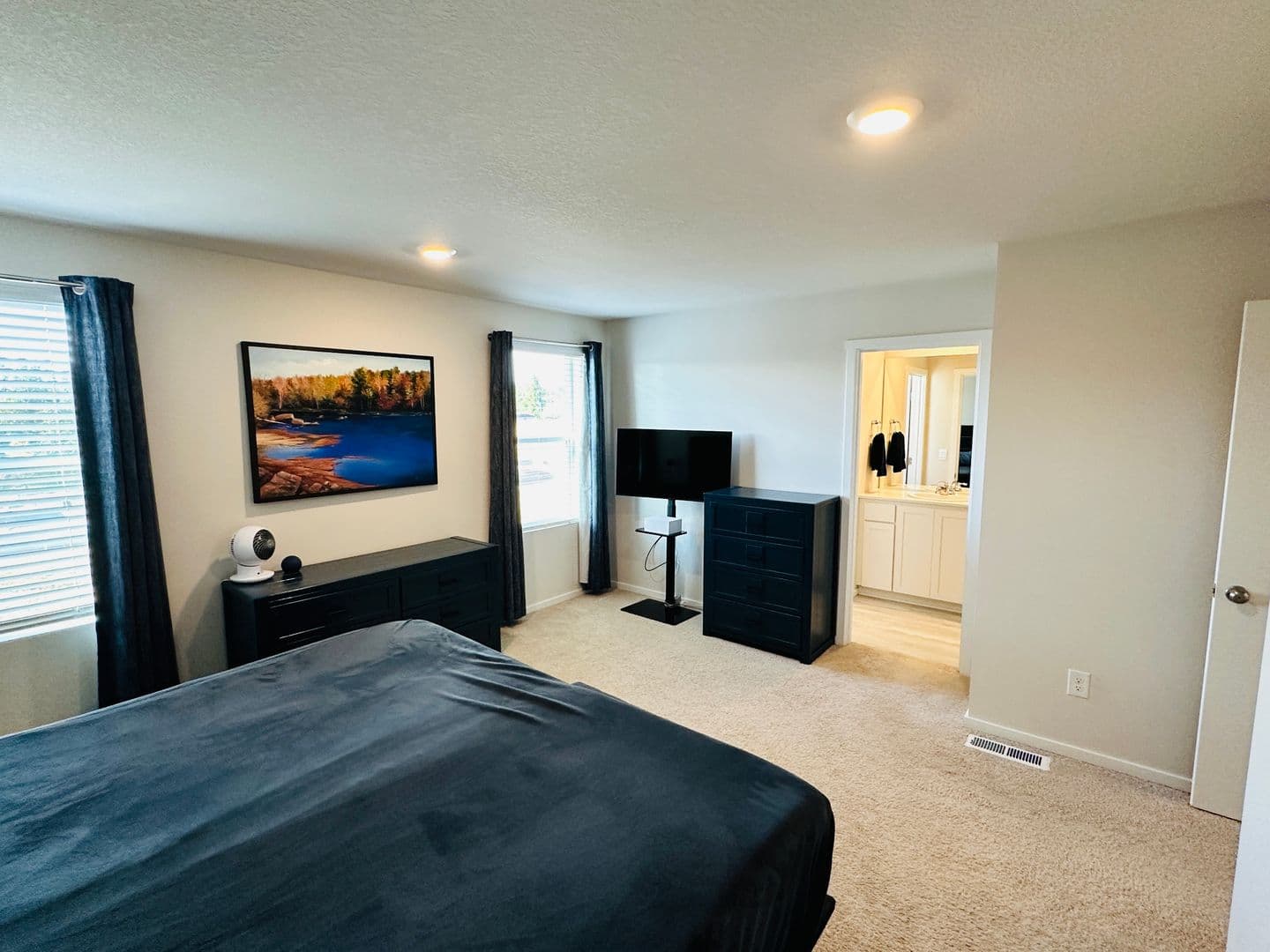 Ridgefield House: 903 NW 174th Street