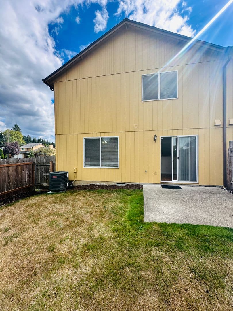 Vancouver House: 1810 NE 154th Street
