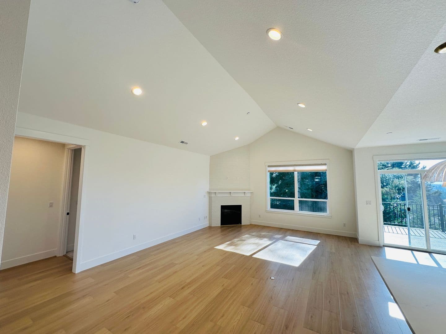 Camas House: 5194 N. 91st Avenue