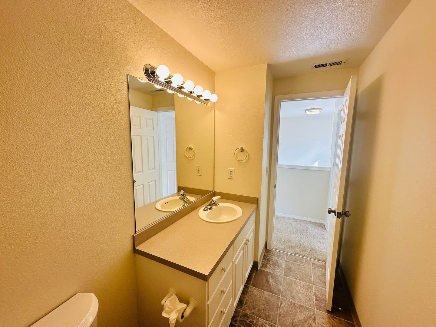 Vancouver House: 1808 NE 154th Street