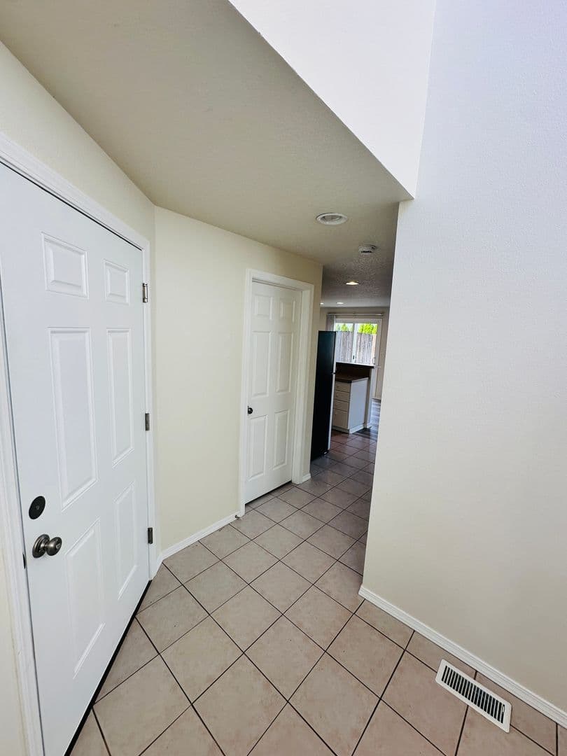 Vancouver House: 1808 NE 154th Street