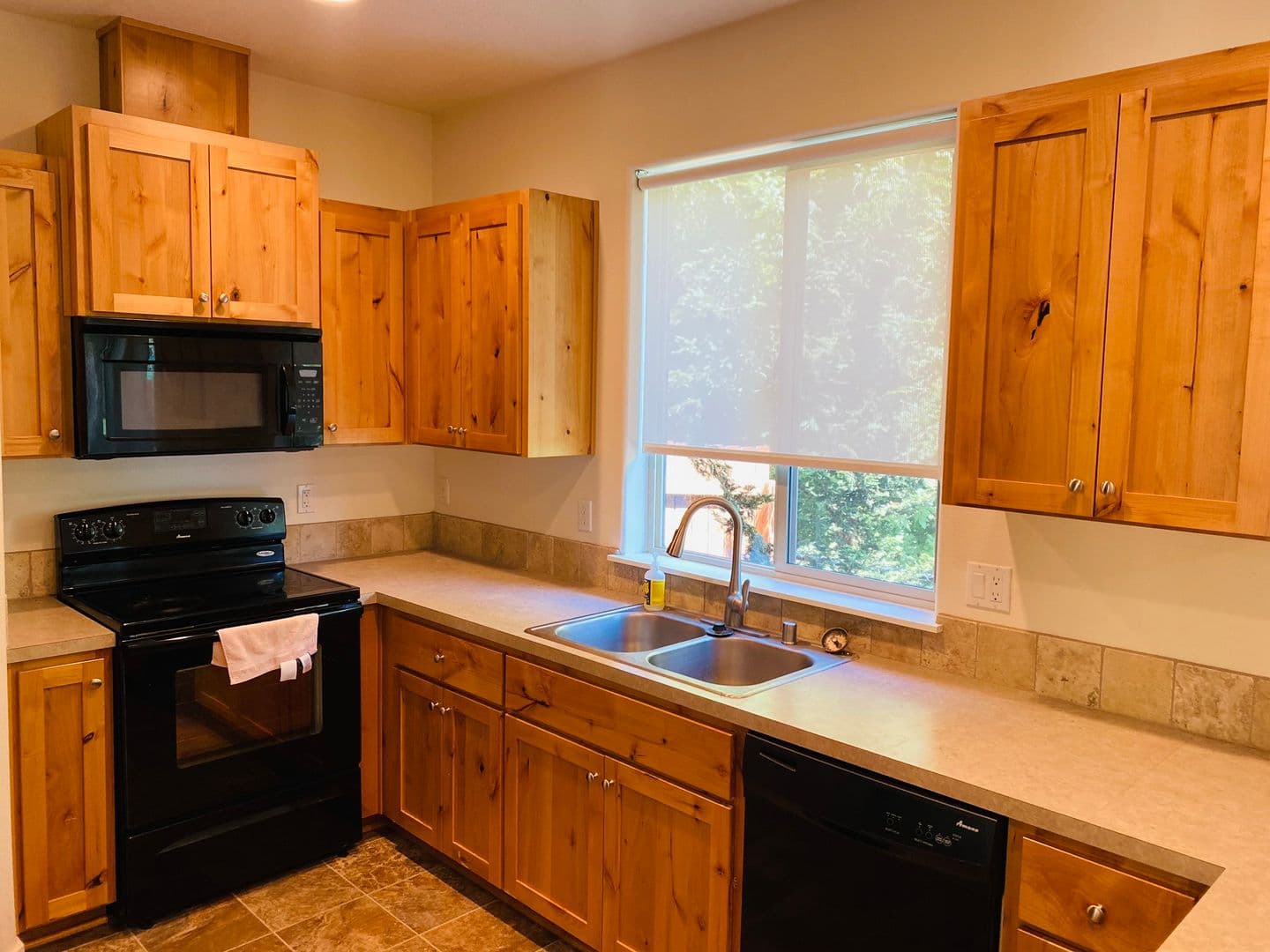 Ridgefield House: 155 N. 42nd Place