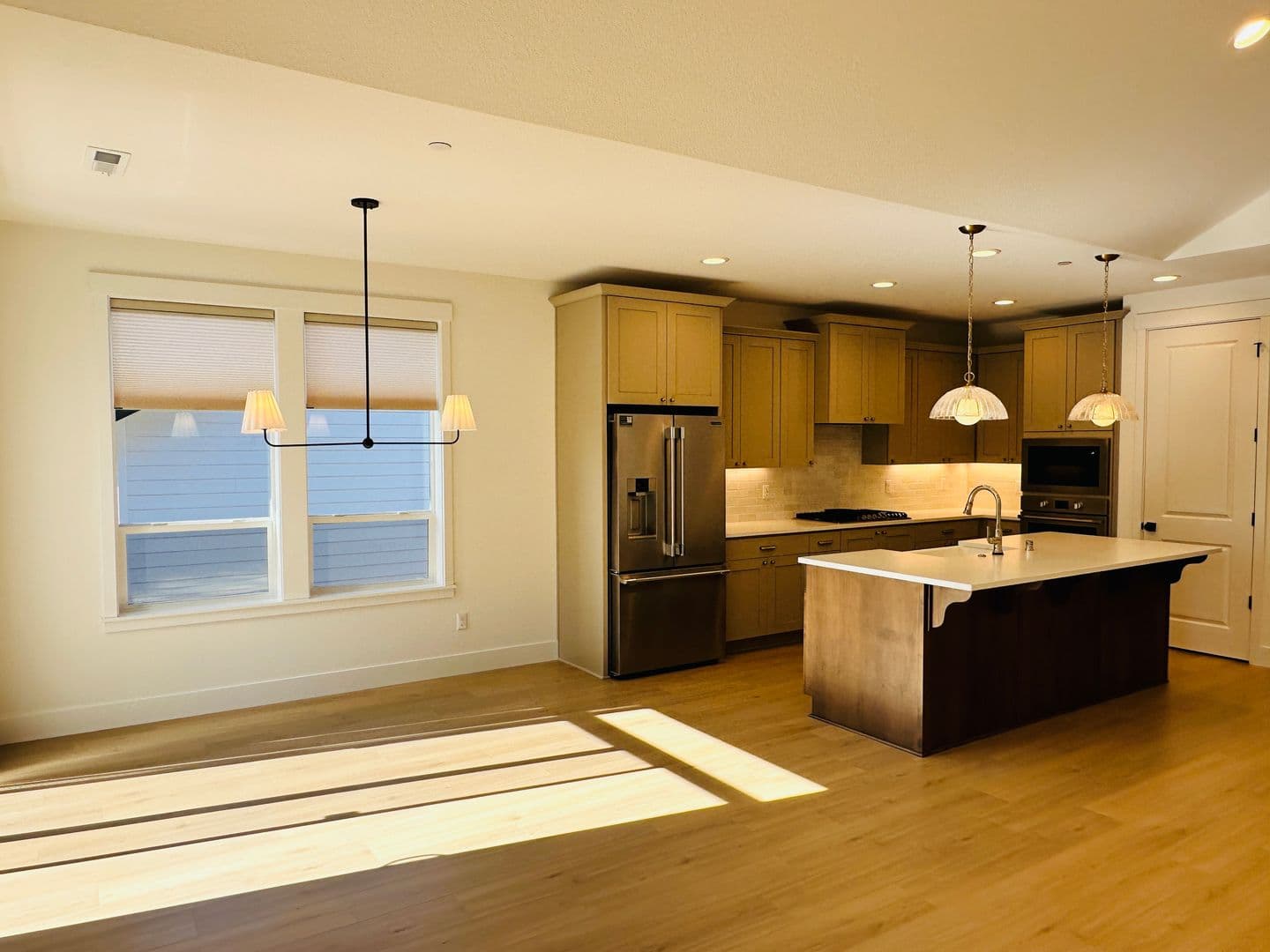 Camas House: 5194 N. 91st Avenue
