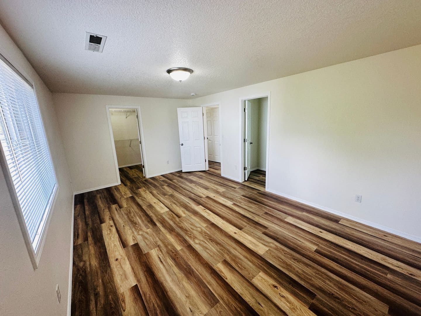 Vancouver House: 1810 NE 154th Street