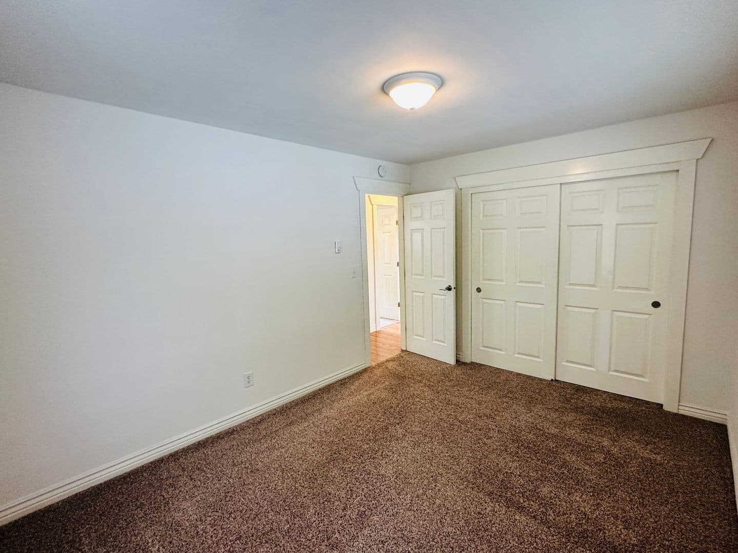 Camas House: 608 NW 10th Avenue