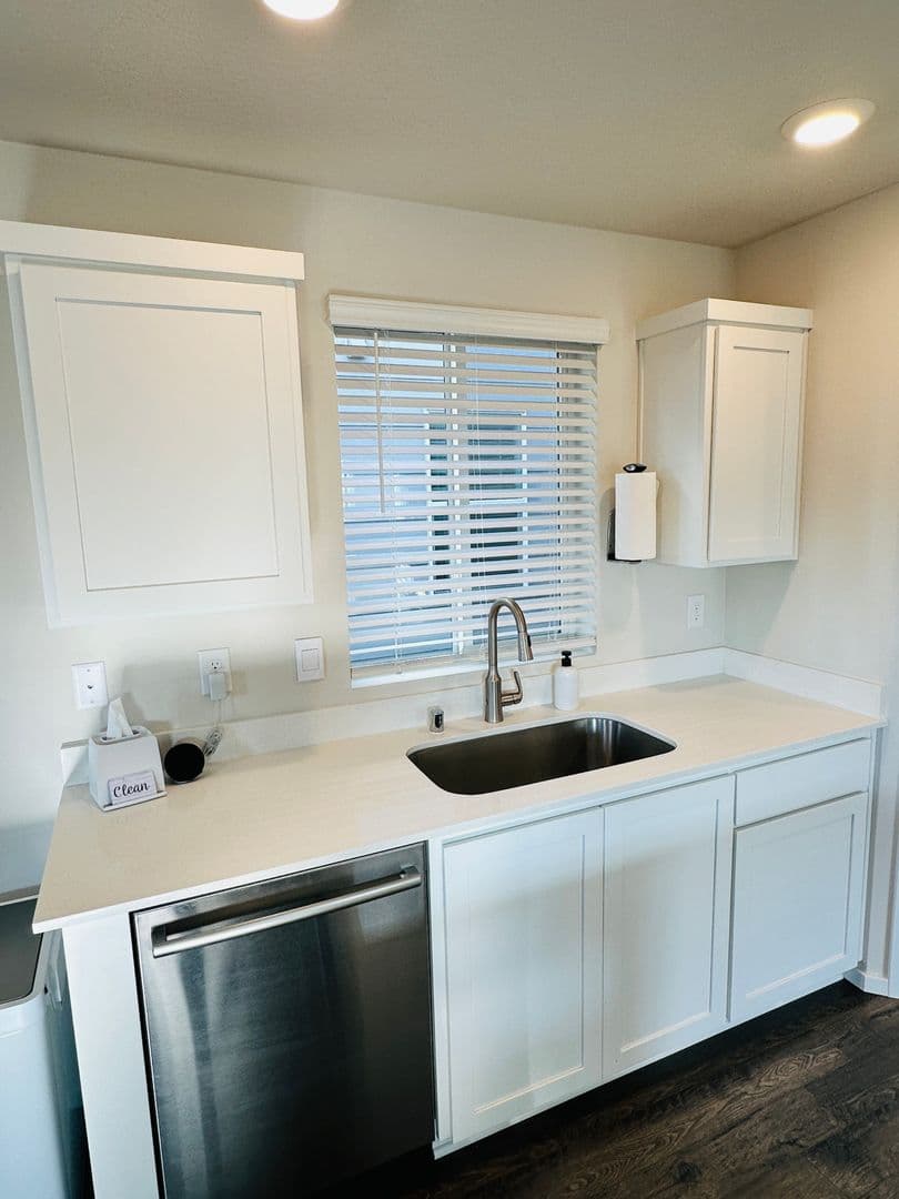 Ridgefield House: 903 NW 174th Street