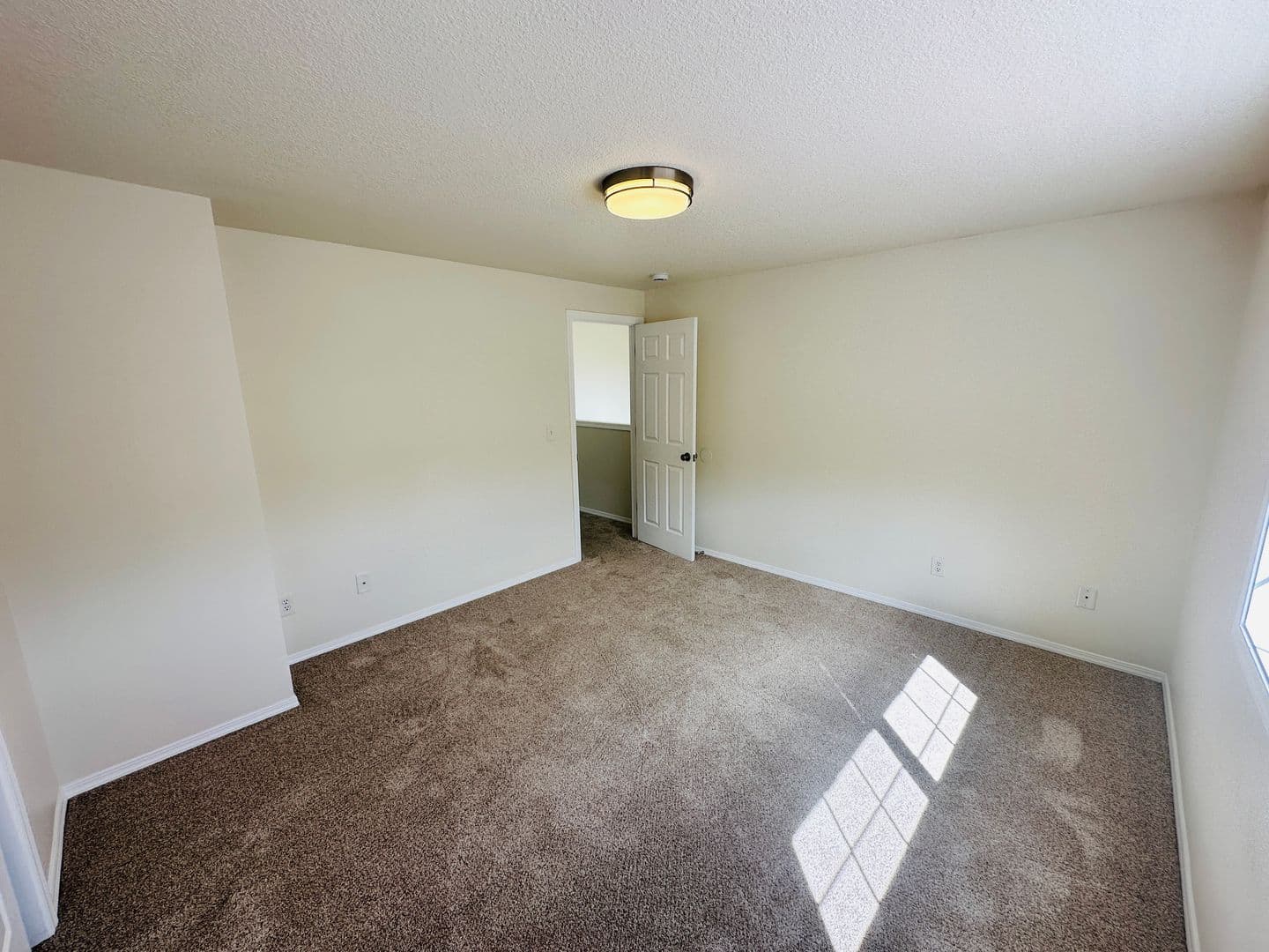 Vancouver House: 1808 NE 154th Street