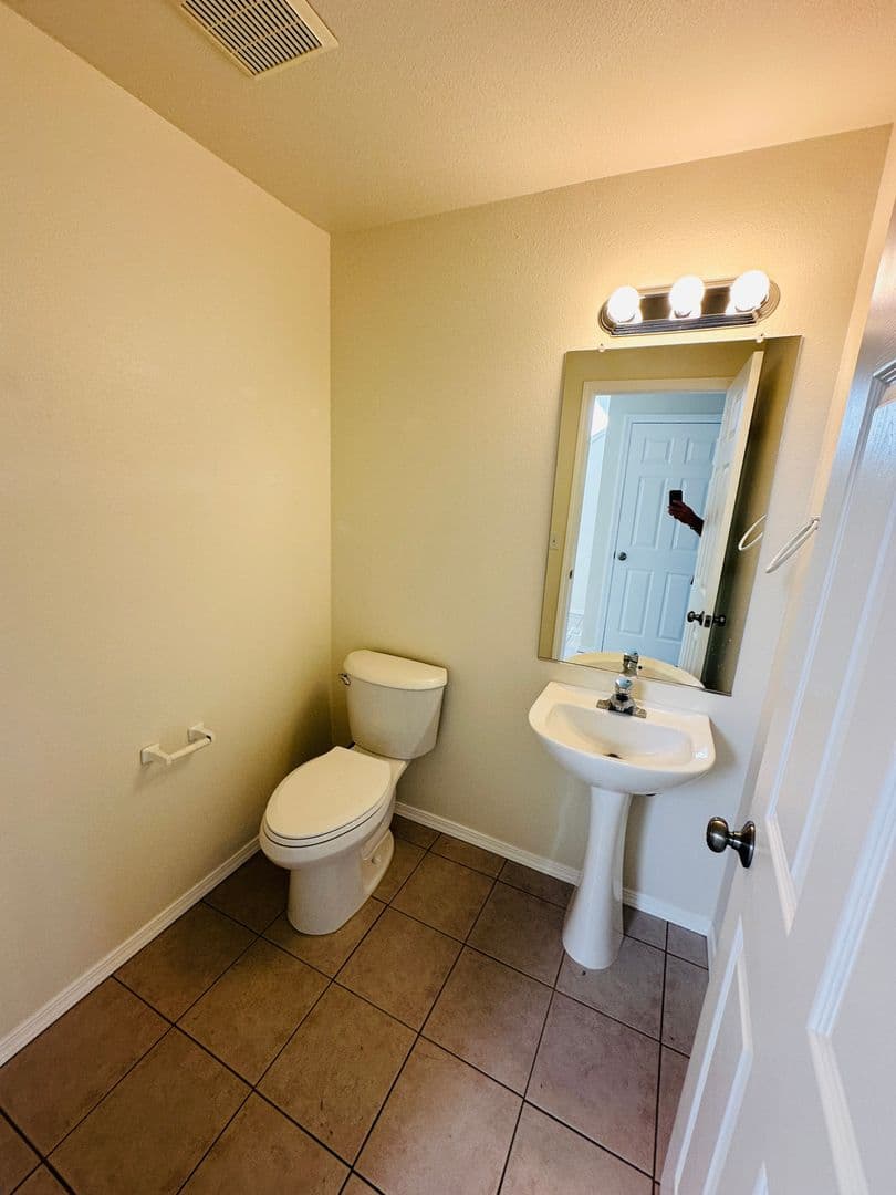 Vancouver House: 1808 NE 154th Street