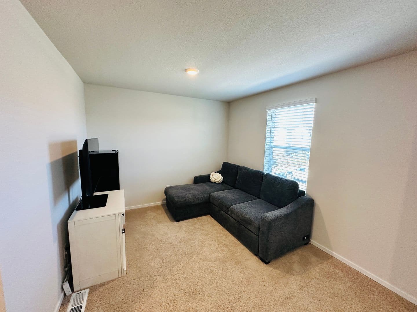 Ridgefield House: 903 NW 174th Street
