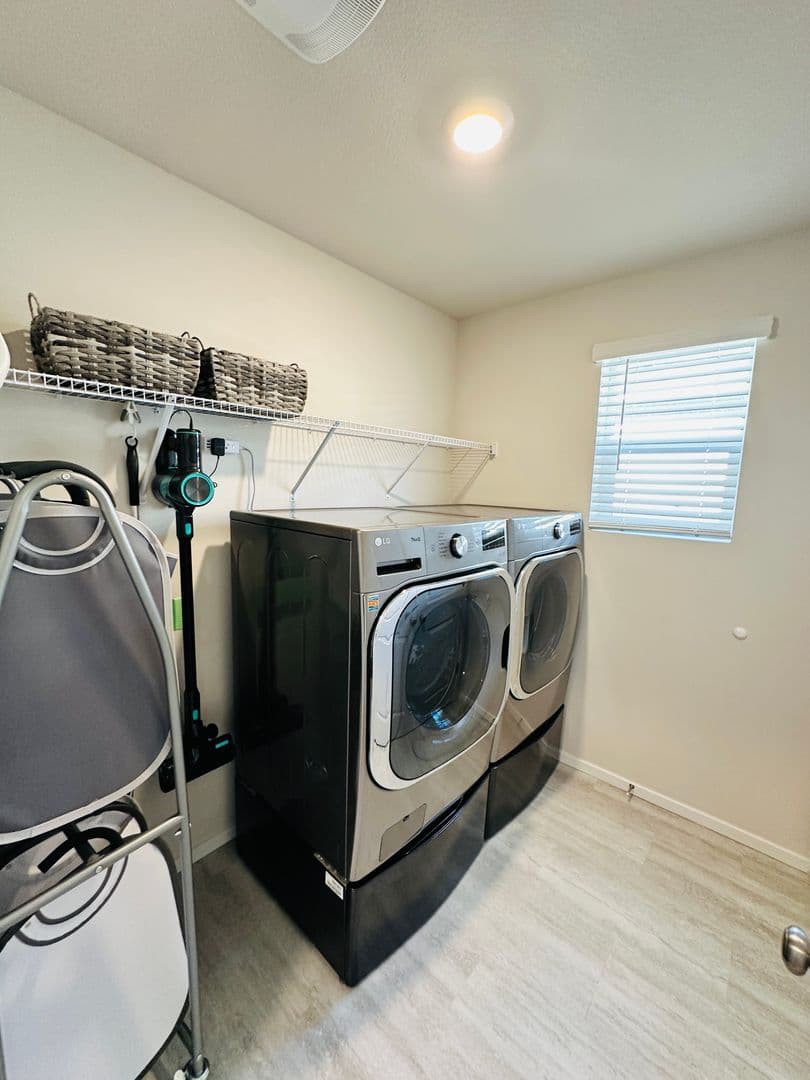 Ridgefield House: 903 NW 174th Street