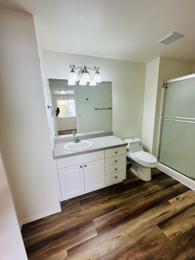 Vancouver House: 1810 NE 154th Street