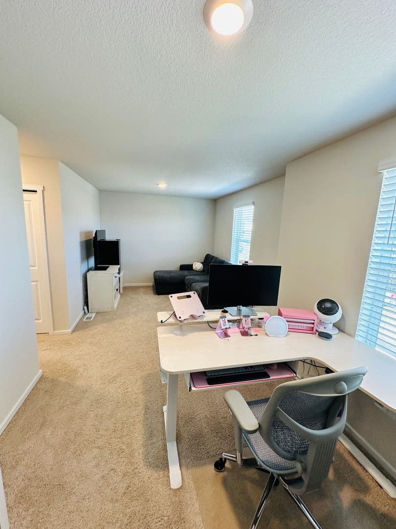 Ridgefield House: 903 NW 174th Street