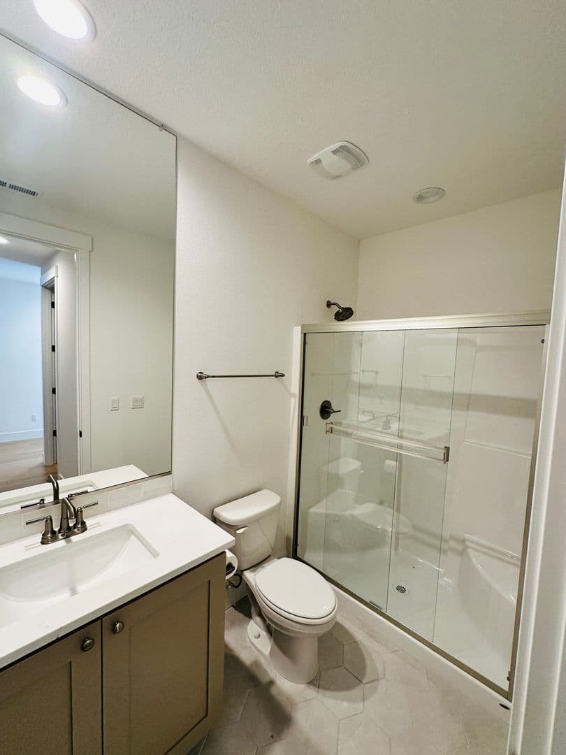 Camas House: 5194 N. 91st Avenue