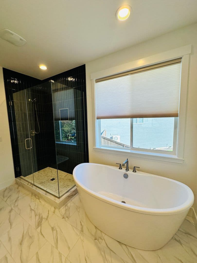 Camas House: 5194 N. 91st Avenue