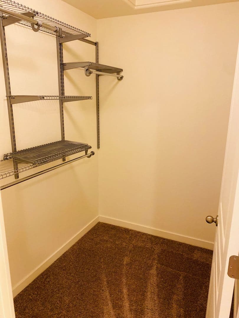 Ridgefield House: 155 N. 42nd Place
