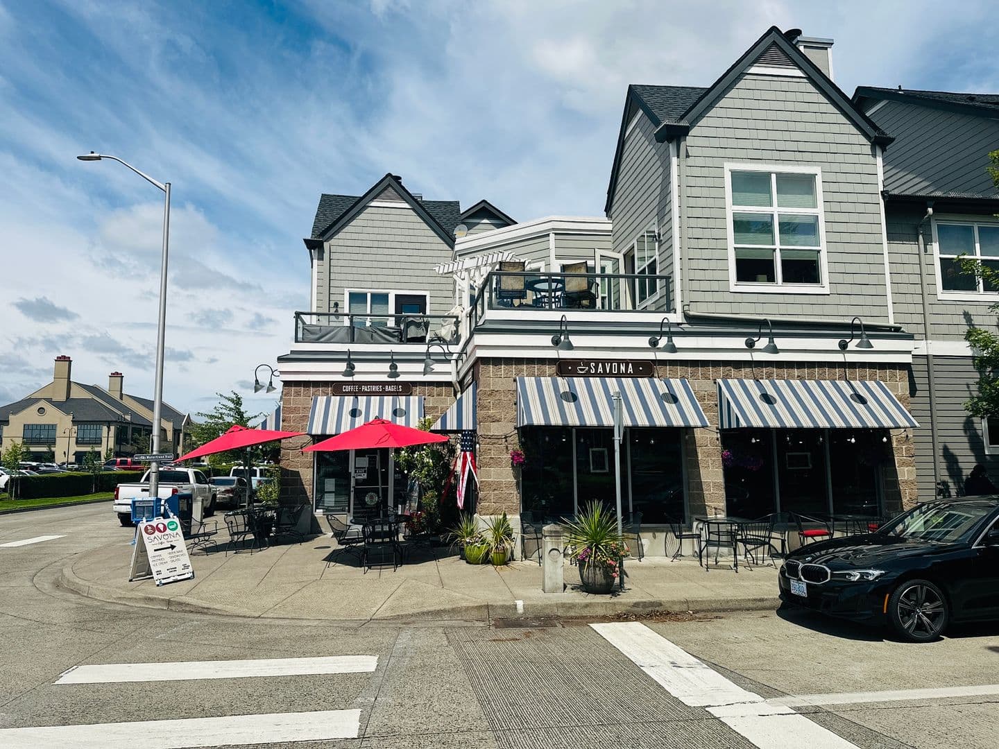 Vancouver House: 1712 SE Halyard Lane