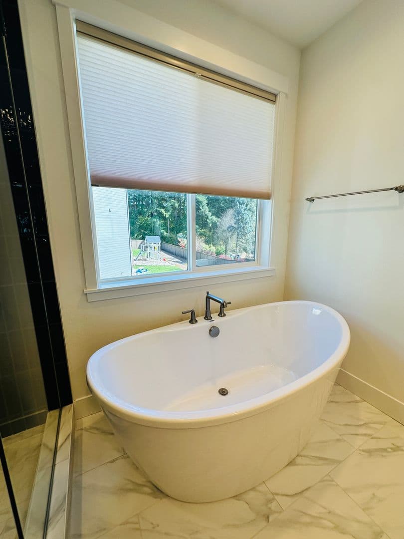 Camas House: 5194 N. 91st Avenue