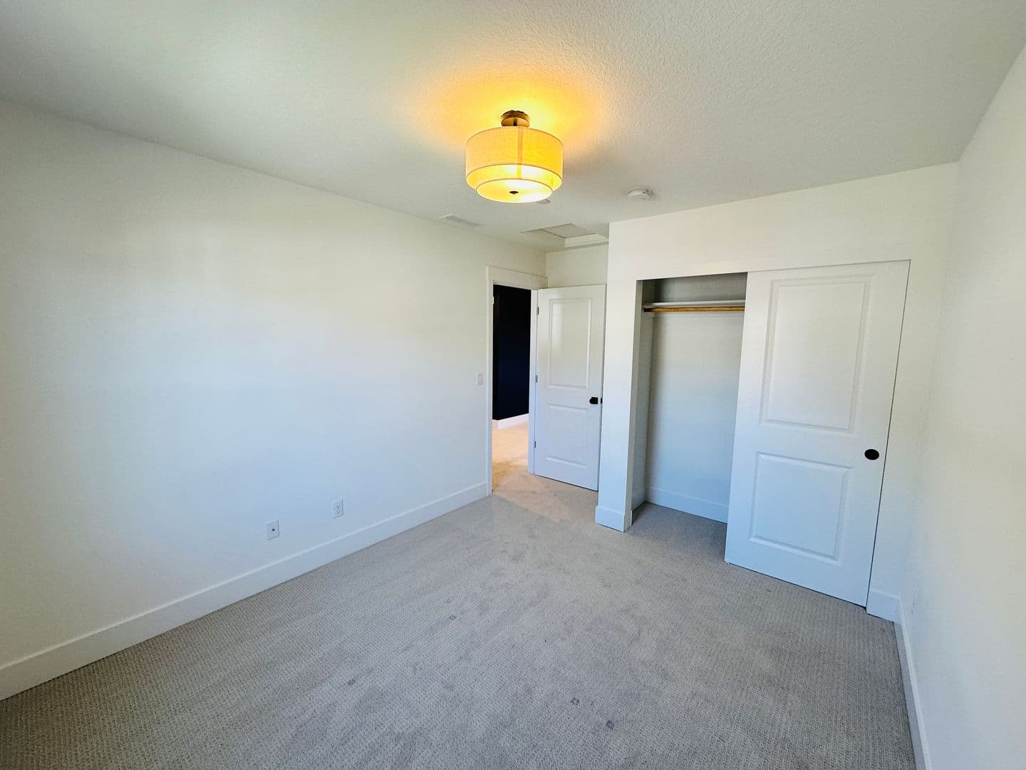 Camas House: 5194 N. 91st Avenue
