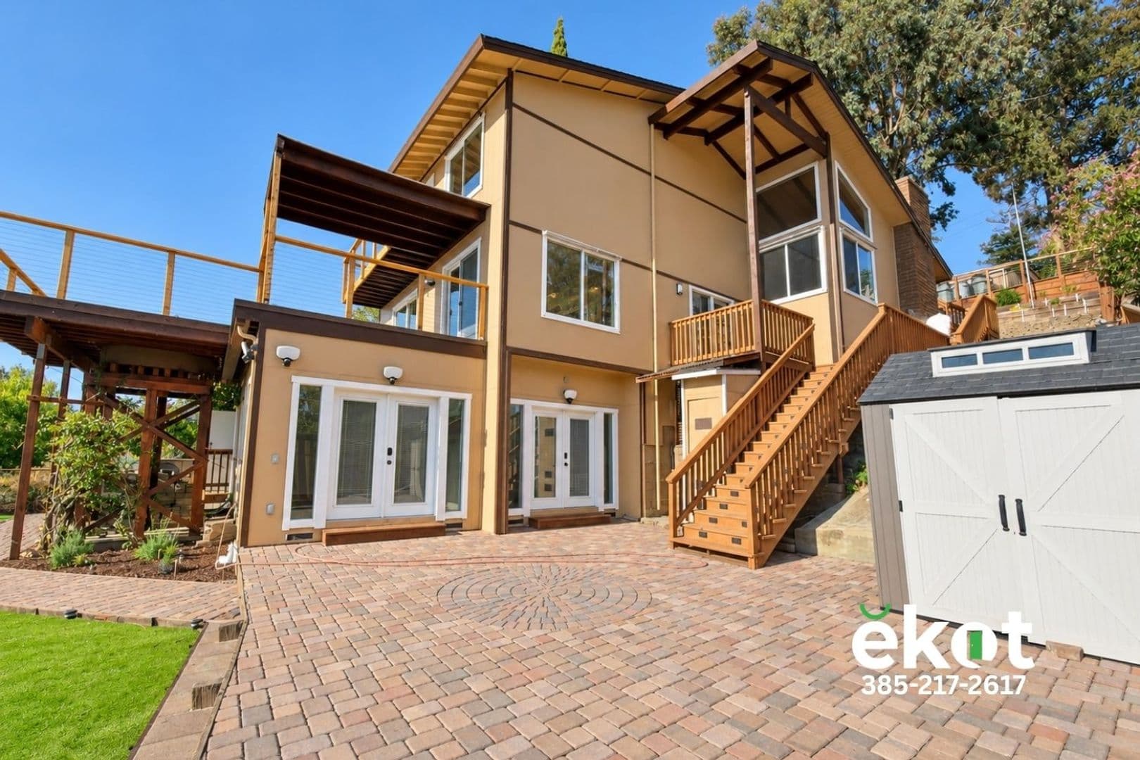 San Jose House: 15709 Highland Dr