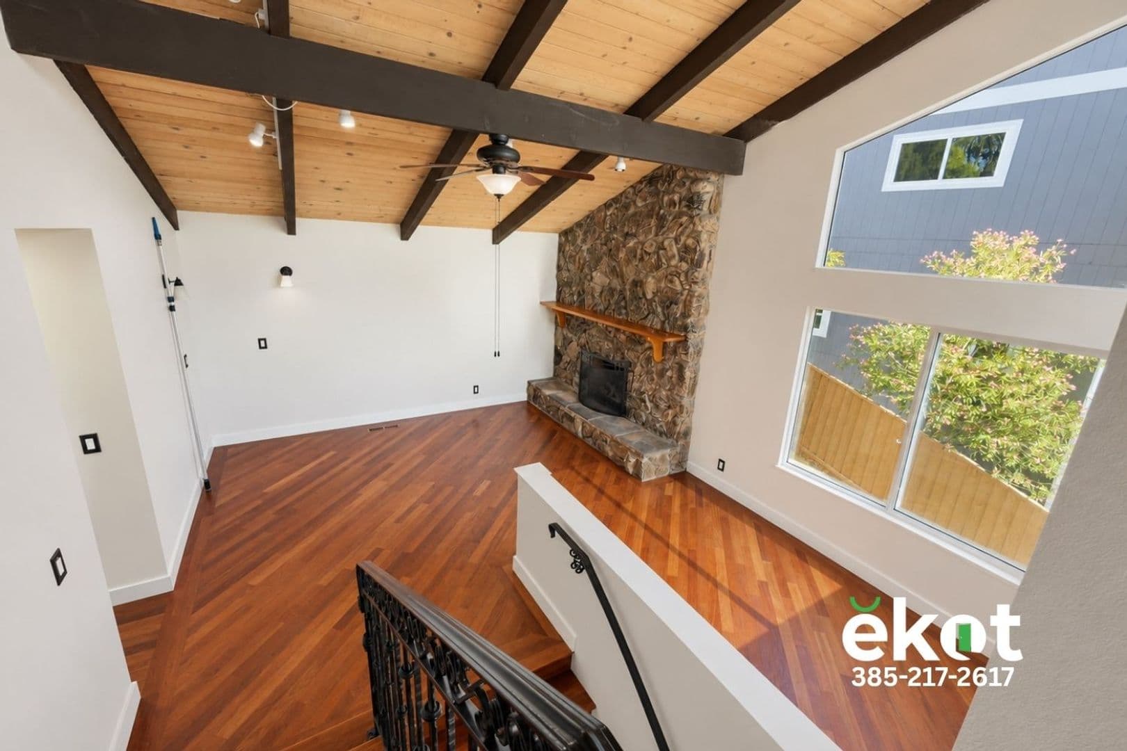 San Jose House: 15709 Highland Dr