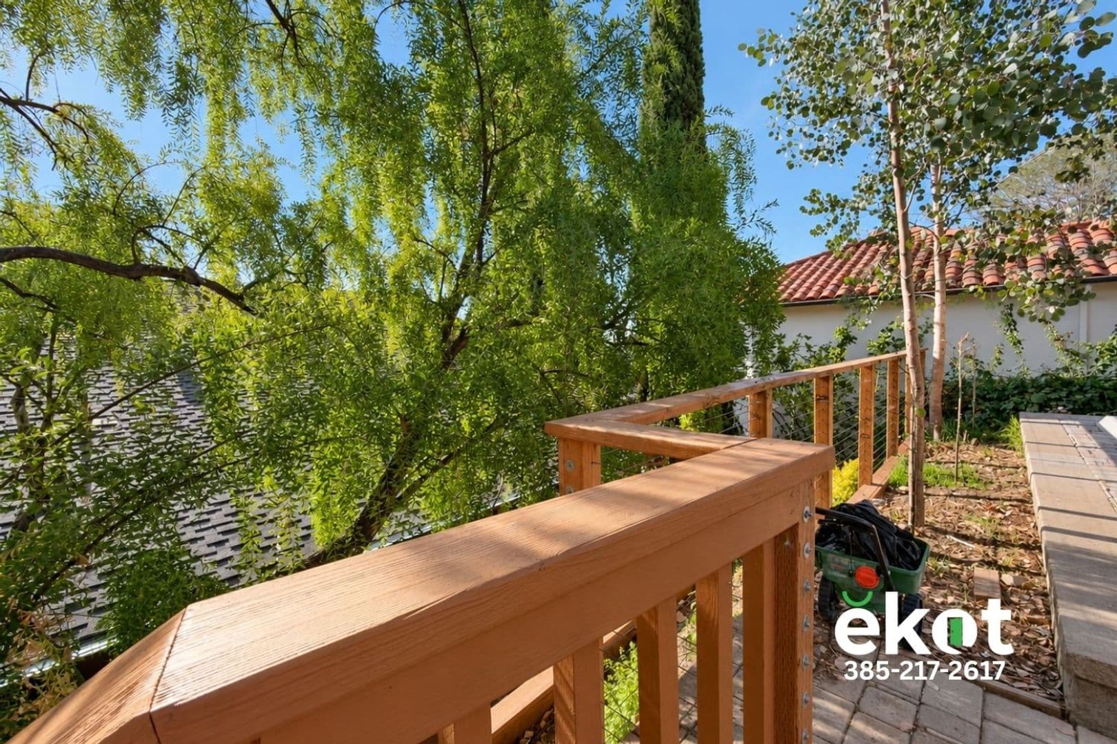 San Jose House: 15709 Highland Dr