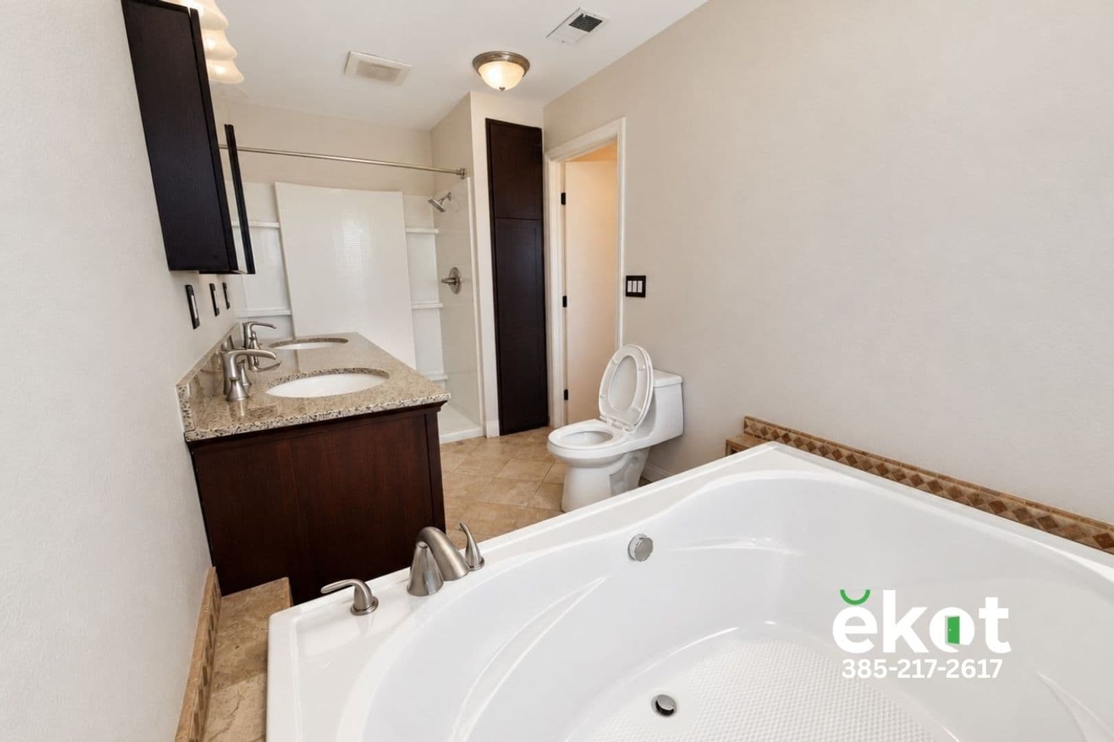 San Jose House: 15709 Highland Dr