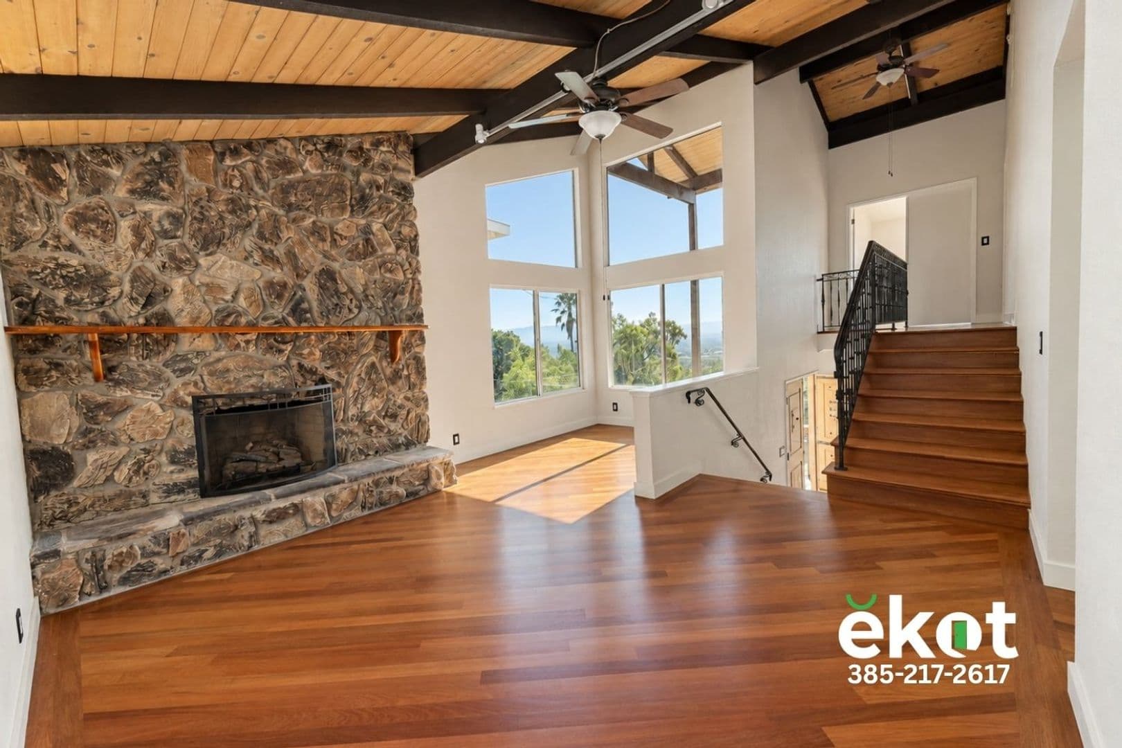 San Jose House: 15709 Highland Dr
