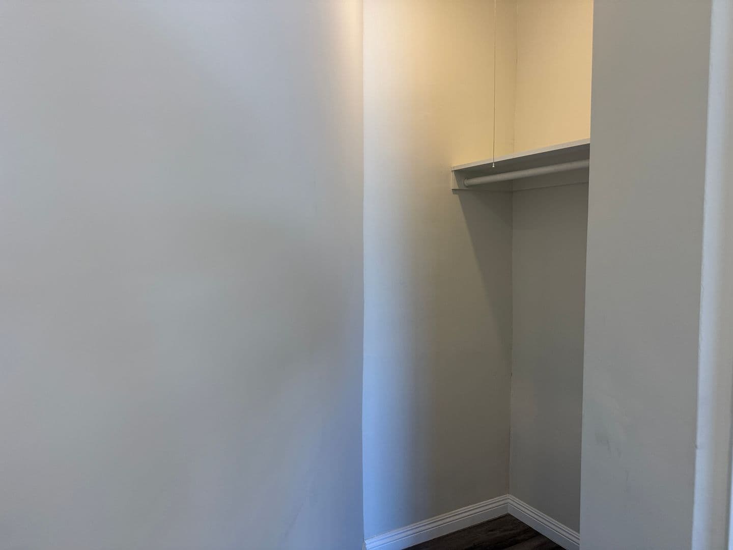Los Angeles Apartment: 2195 Whittier Blvd.